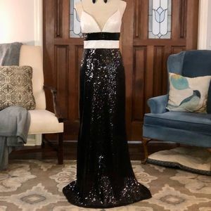 ❗️SOLD❗️Black and White Sequin Sherri Hill